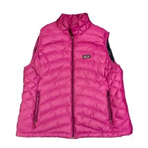 Pink Patagonia puffer vest in like new condition.